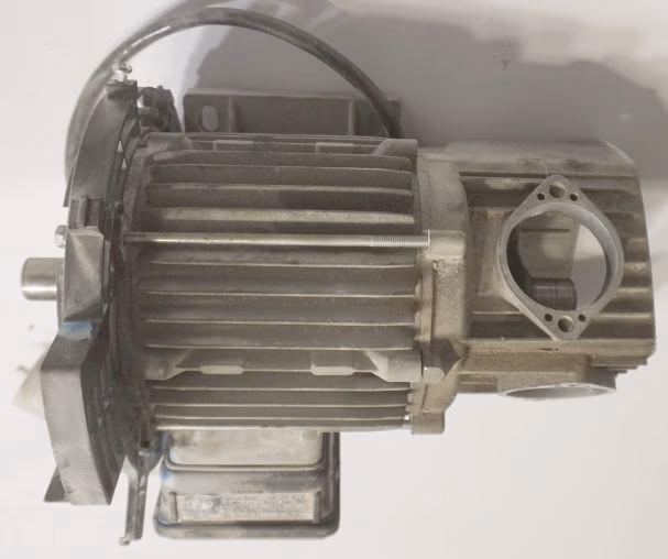 Einphasen - Sondermotor, Kompressormotor 2,2 KW, 4 pol, Sonderkompressor, im Bild der Stator des EP Motors