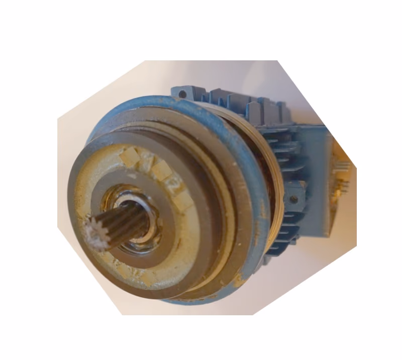 D Mot Drehstrommotor 1 Drehzahl Getriebemotor (im Bild), kein Ersatz wegen verzahnter Welle und So-Flansch, Problemlösung einfach neu wickeln neu lagern